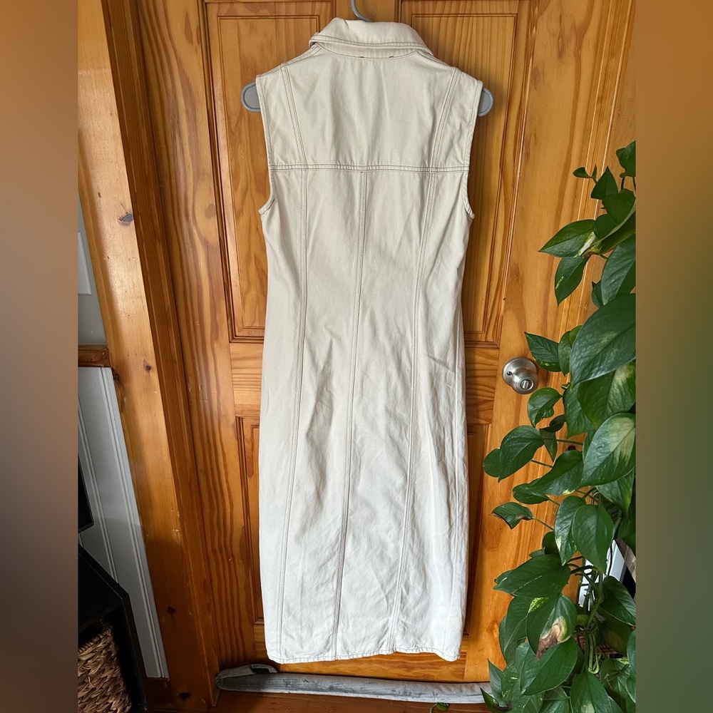 NWT House of Harlow Sleeveless Cream Button-Down Maxi Dress - Picture 4 of 6